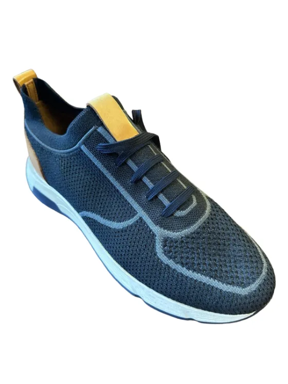 MODEL 048 — Spor